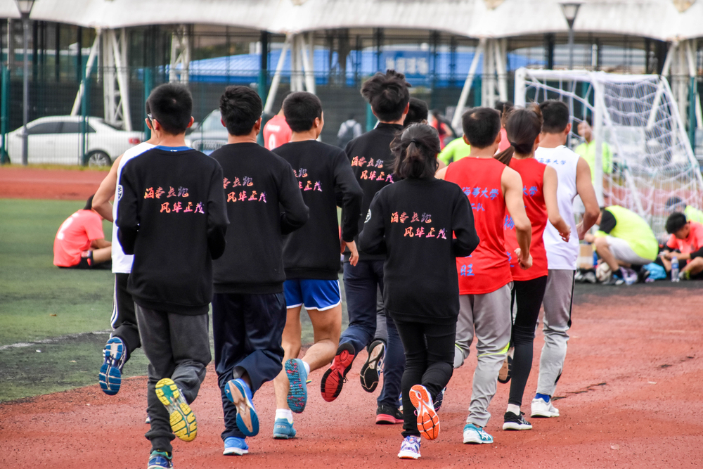 我校"瘋狂馬拉松"協會長跑隊
