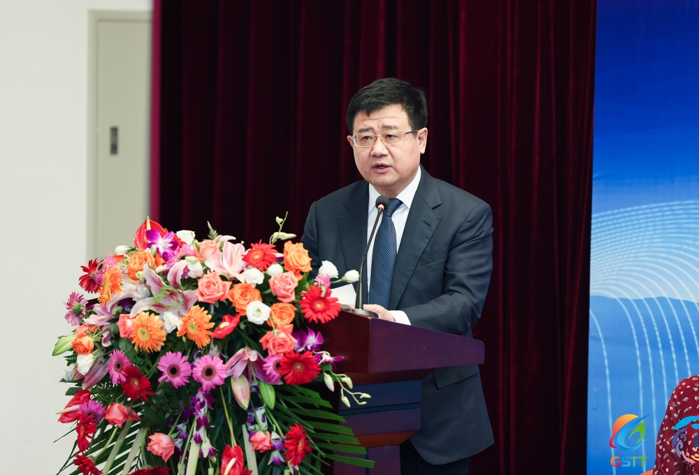 宋寶儒書書記在開班典禮致辭
