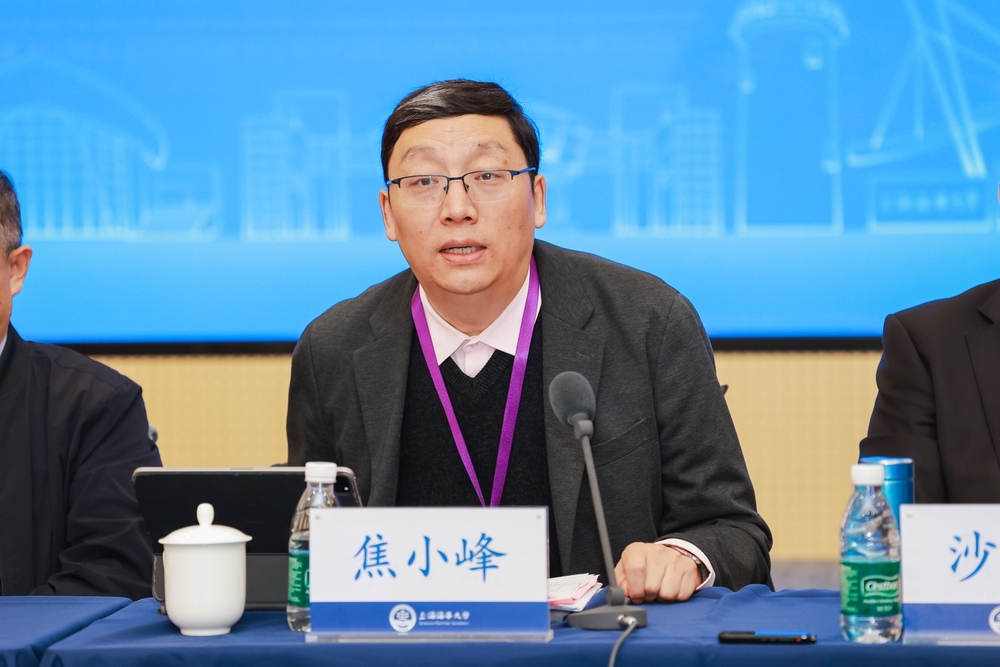 市教委督導室主任焦小峰講話