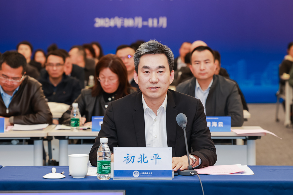 校長初北平作表態發言