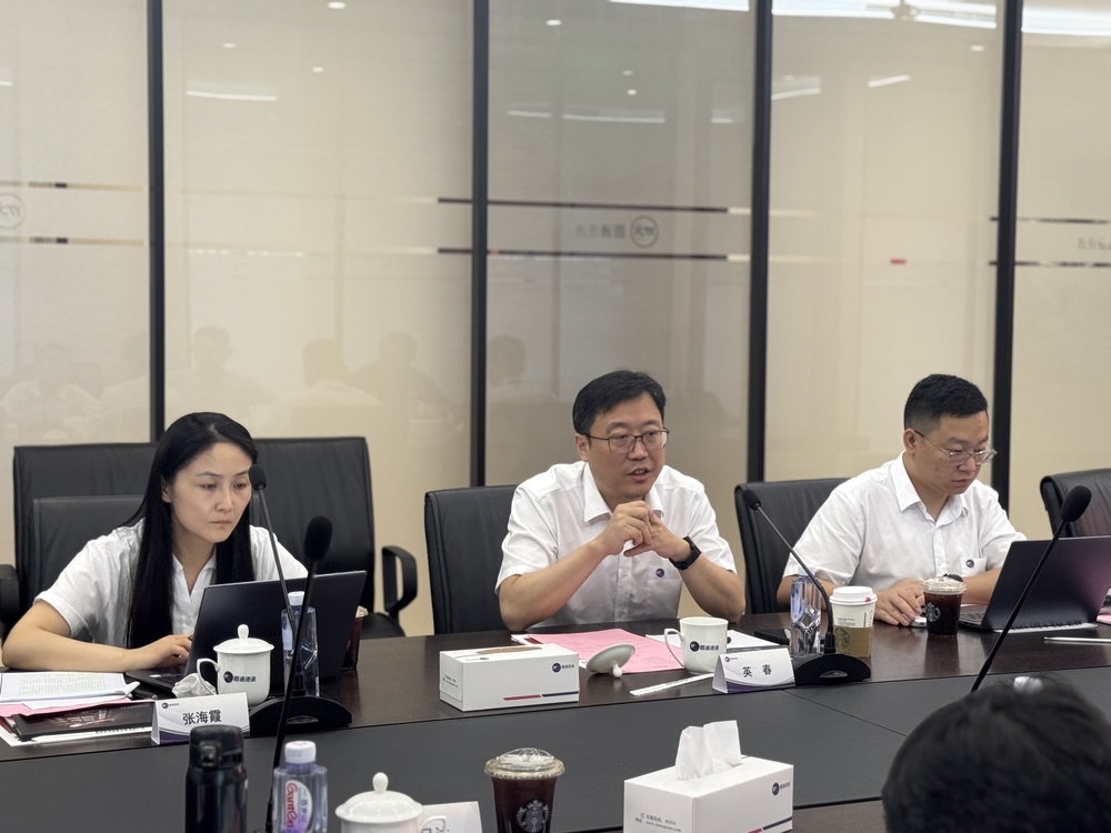 英春介紹公司情況