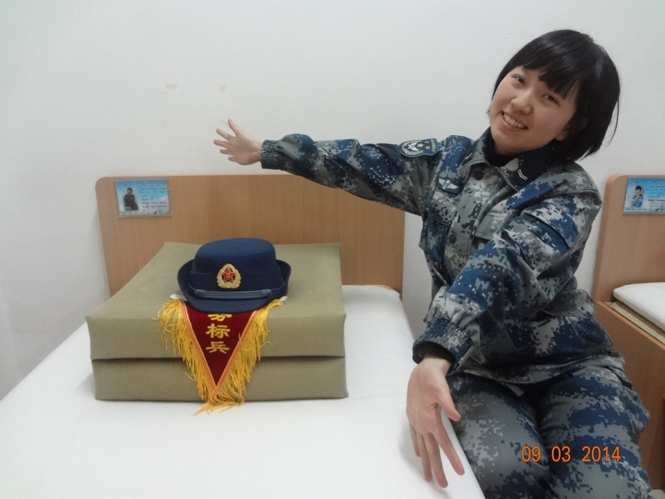 90后空軍女兵朱玲弋雯