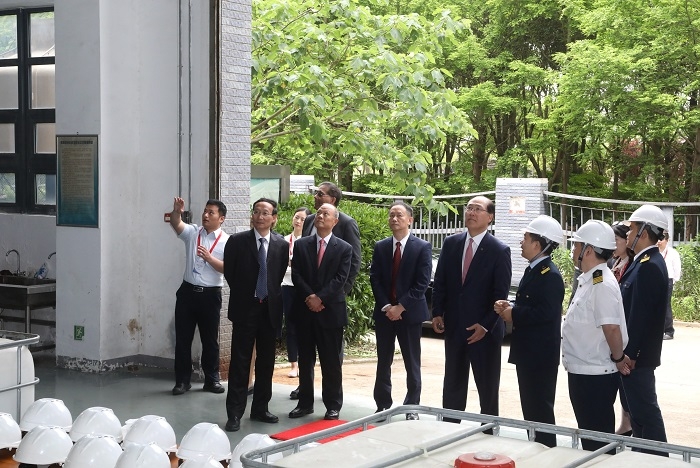 參觀我校自動化機艙