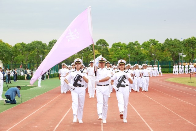 軍訓匯報分列式