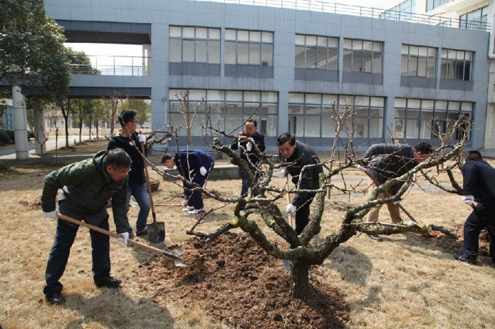 植棟梁之才，樹文明新風