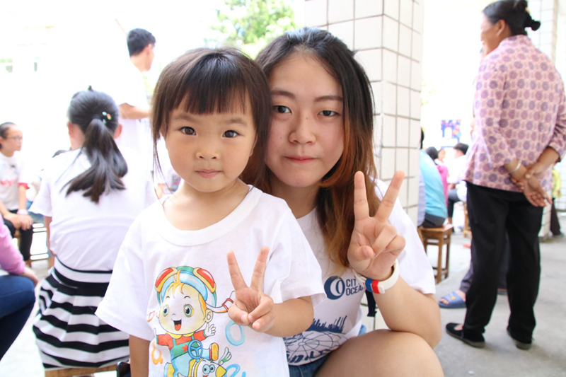 小馬老師與小班同學合照