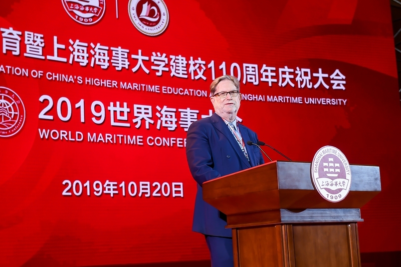 諾貝爾物理學獎獲得者、加州大學伯克利分校教授 George Fitzgerald Smoot III（喬治?斯穆特）致辭