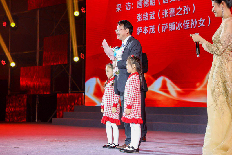 與時(shí)光對(duì)話《海大的故事》唐德明（唐文治曾孫）、張緒武（張謇之孫）、薩本茂（薩鎮(zhèn)冰侄孫女）