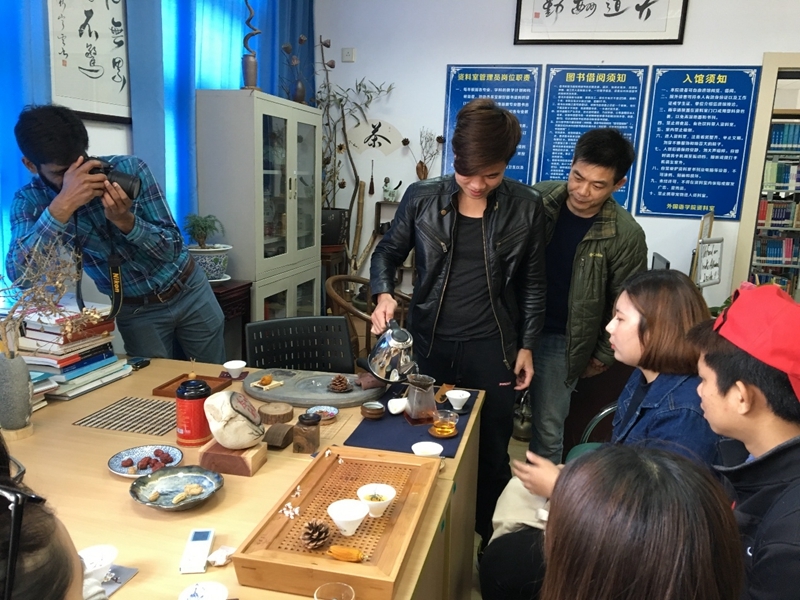 倒茶禮儀
