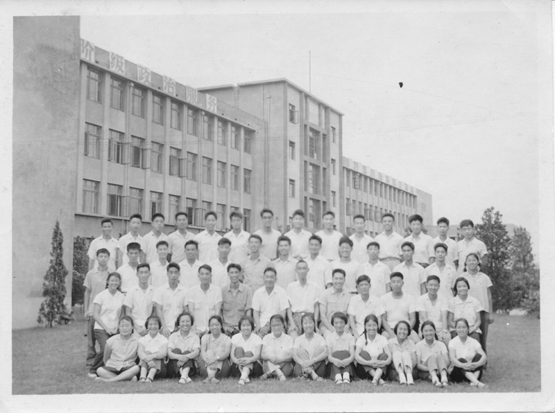 水管系裝缷601班合影（1965）