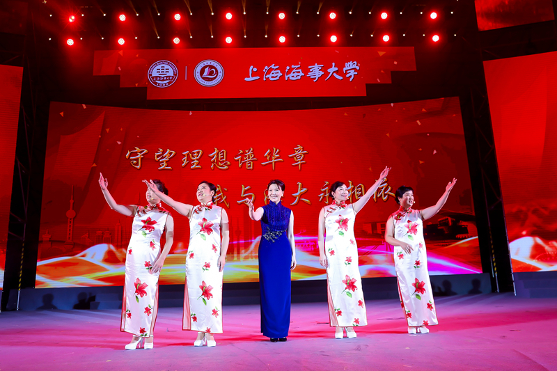 戲曲表演：滬劇《敦煌女兒·守望理想》選段 領(lǐng)唱：茅善玉（海大客座教授，上海滬劇院院長(zhǎng)）合唱：海大戲曲社