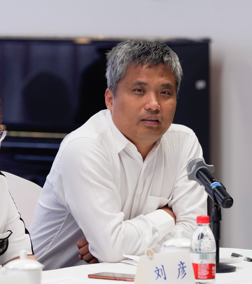 高文彬教授的學生代表、上海市邦信陽中建中匯律師事務所合伙人李鋒 發言
