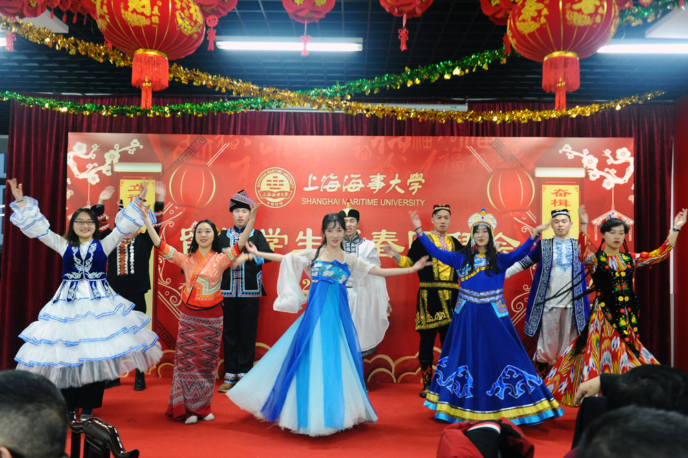精彩的文藝表演