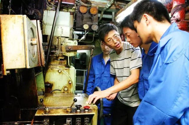 教官操作講解，小機(jī)艙，大學(xué)問！