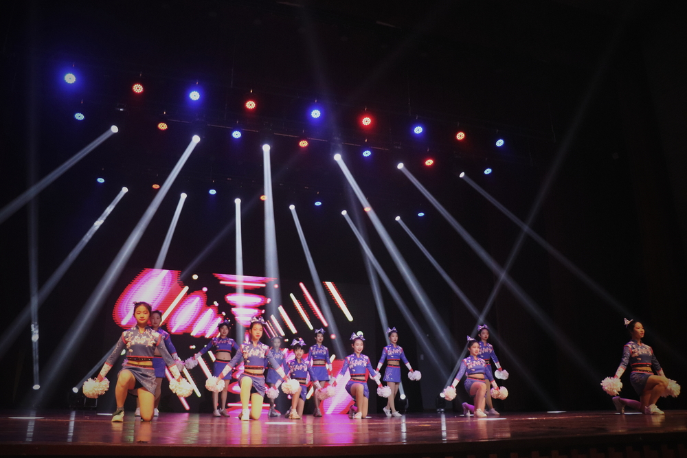 小學(xué)啦啦操展演