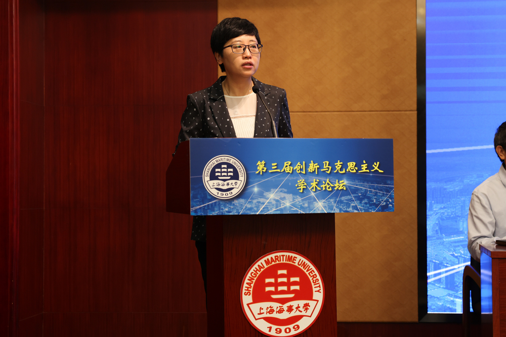 賀莉副書記主持開幕式