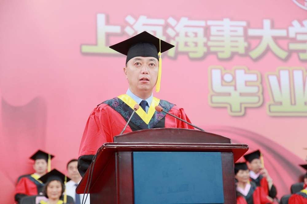 孔凡邨副校長(zhǎng)主持典禮