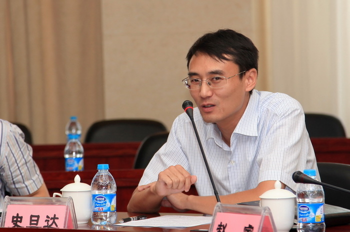 海洋科學(xué)與工程學(xué)院副院長史旦達(dá)發(fā)言
