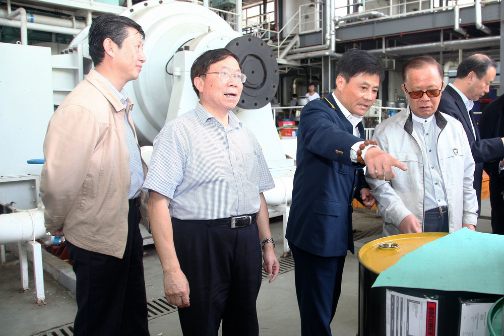 參觀自動(dòng)化機(jī)艙