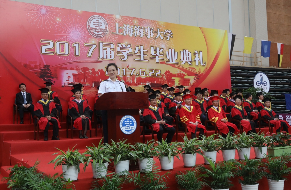 教師代表、商船學院羅捷老師發言