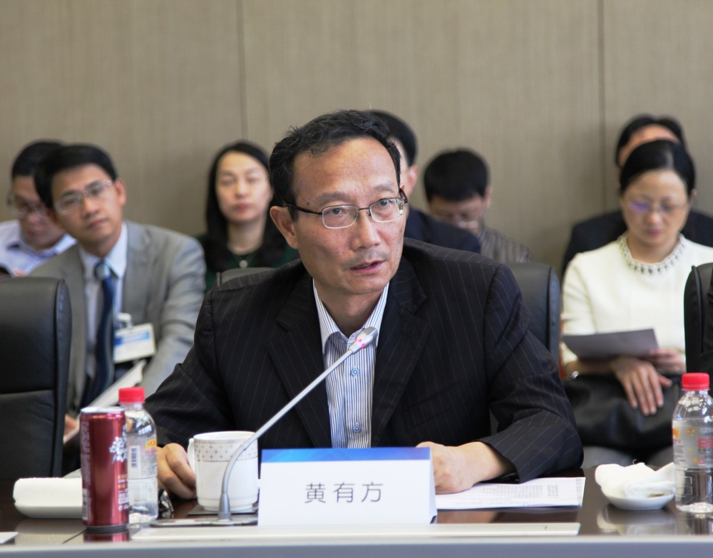 黃有方校長在圓桌會上作主題演講