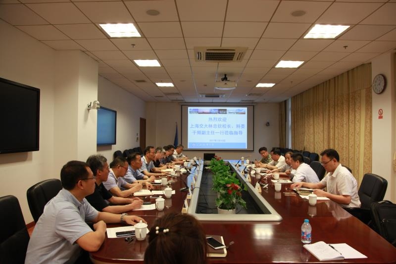 上海交通大學(xué)林忠欽校長(zhǎng)、市科委干頻副主任來(lái)校調(diào)研座談