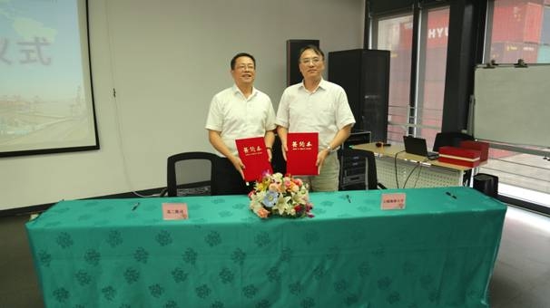雙方簽訂合作協議