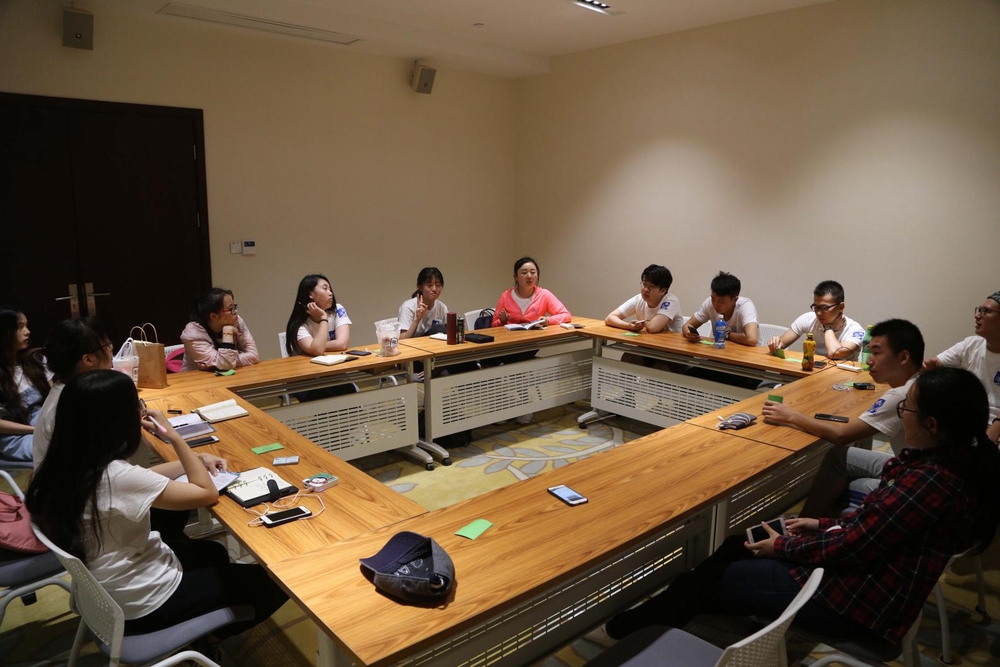 學(xué)員們在學(xué)員論壇上積極討論