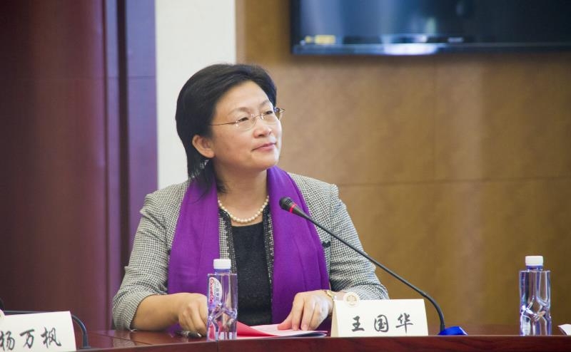 法學院院長王國華報告校友會籌備情況
