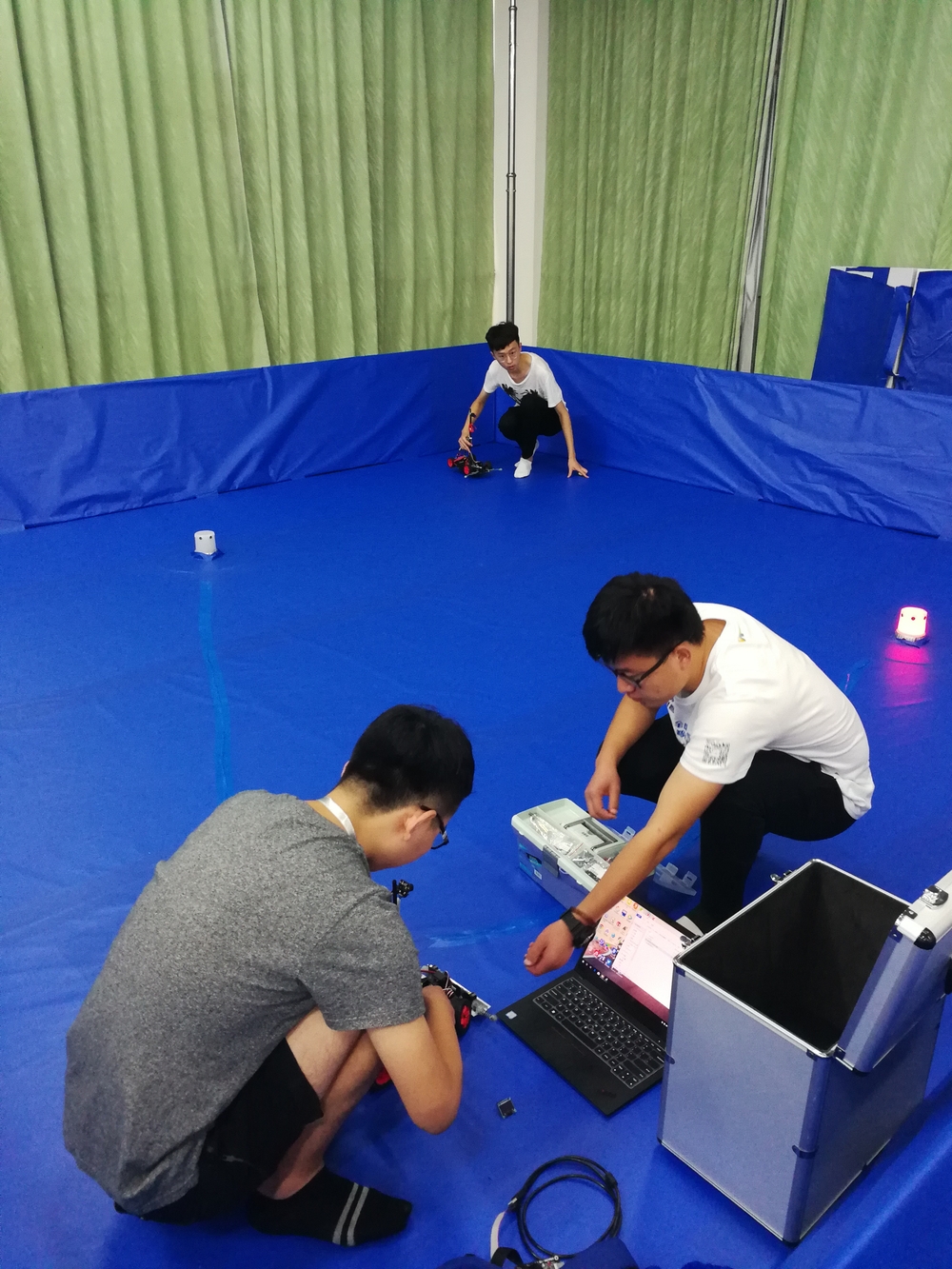 信標(biāo)對(duì)抗組比賽中