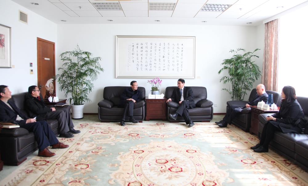 中國潛水打撈行業(yè)協(xié)會理事長宋家慧一行來校訪問