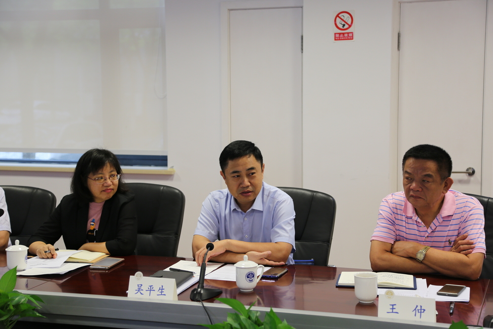 海南省海事局副局長吳平生一行來校調(diào)研