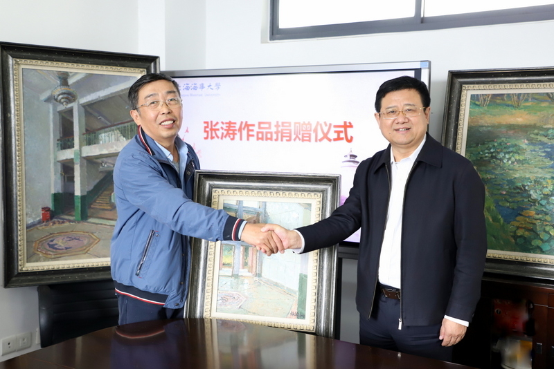 宋寶儒書記代表學校接受捐贈