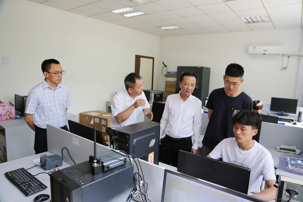 走訪信息工程學院