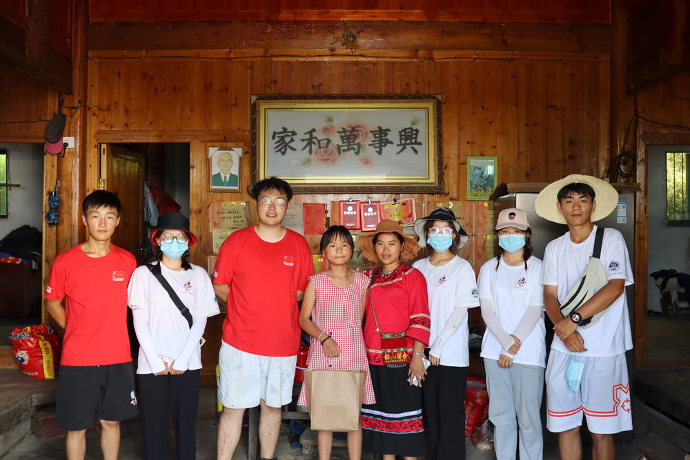 實(shí)踐團(tuán)隊(duì)家訪