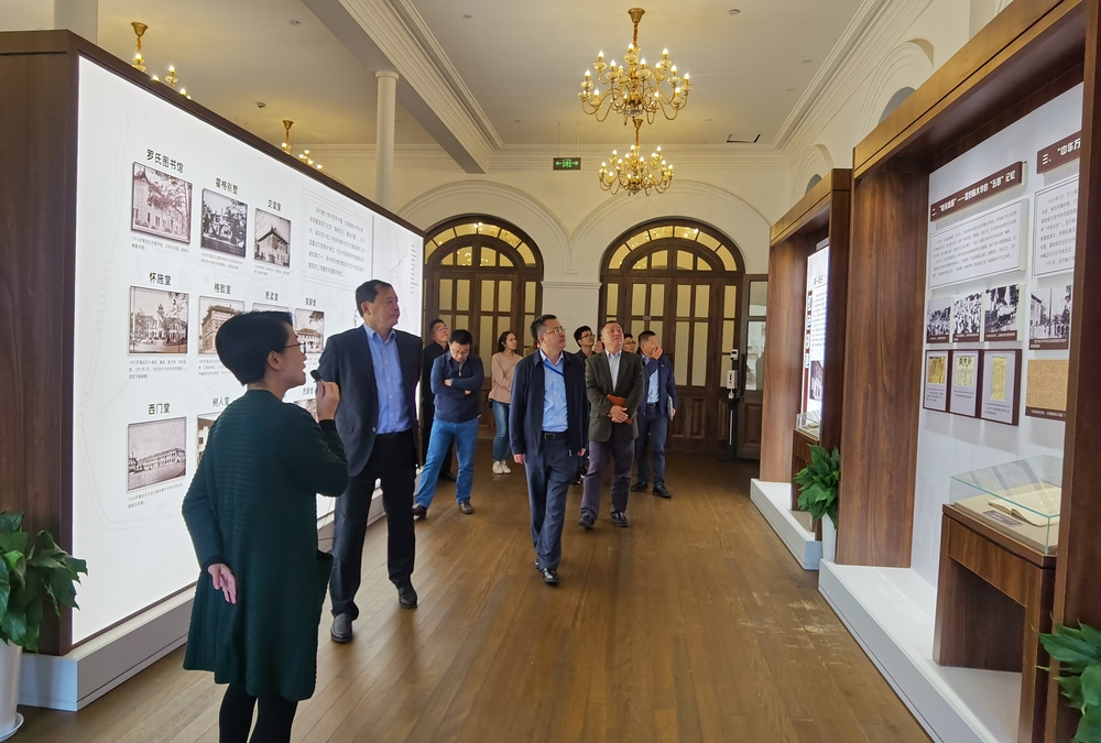 參觀華東政法大學建筑展館