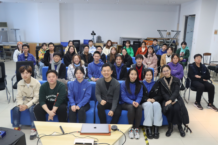 嗩吶演奏家胡晨韻老師蒞臨我校交流指導(dǎo)