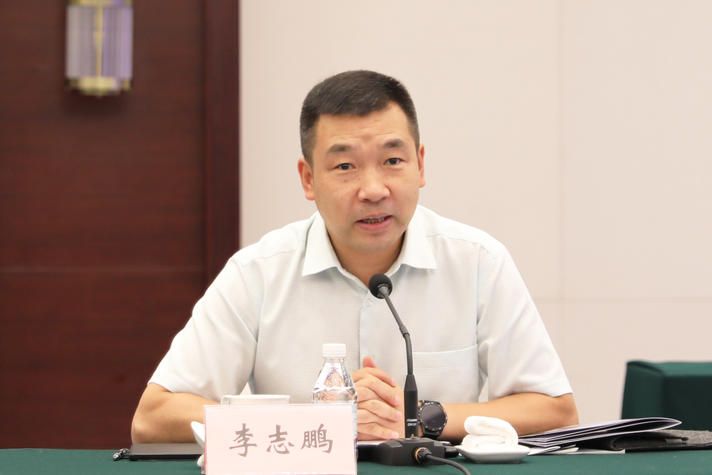 上海海事大學黨委副書記、副校長李志鵬致辭