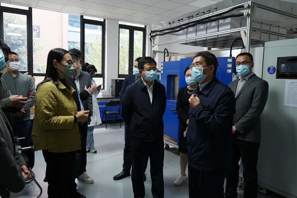 參觀上海市重型破冰船關鍵鋼材協同創新中心