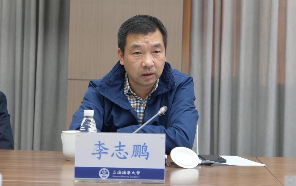 校黨委副書記、副校長(zhǎng)李志鵬講話