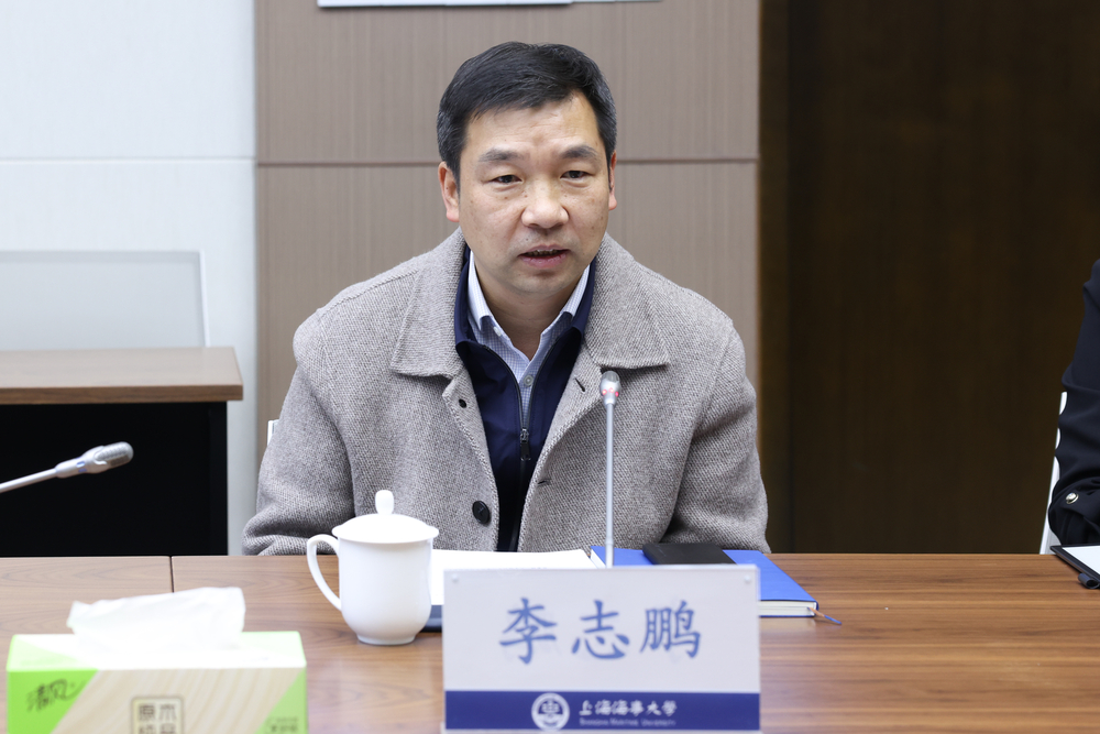 校黨委副書記、副校長李志鵬講話