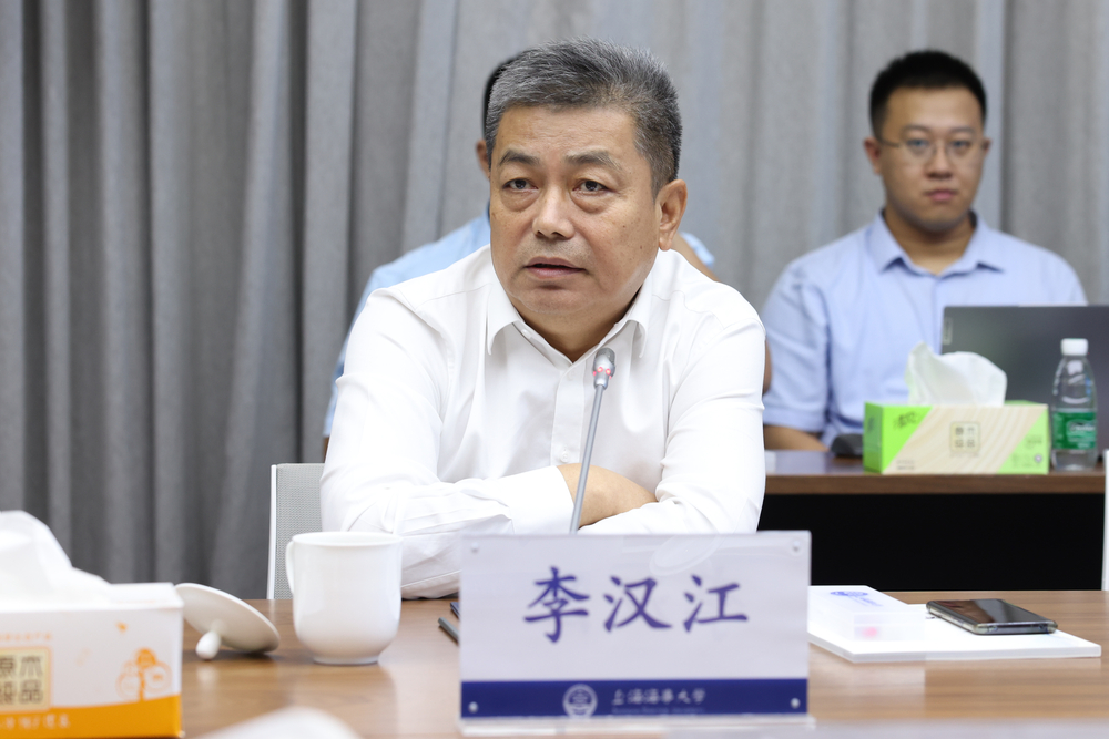 天航局副總經(jīng)理李漢江講話