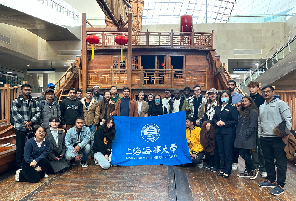 留學生參觀中國航海博物館