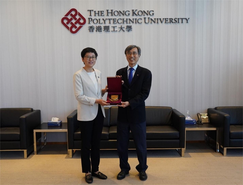 訪問(wèn)香港理工大學(xué)