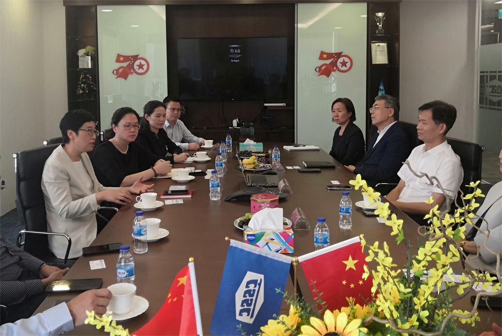 與中船能源新加坡公司總經(jīng)理張輝會(huì)談