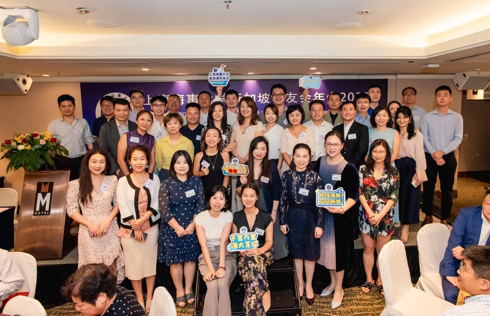 2000年代入學校友合影