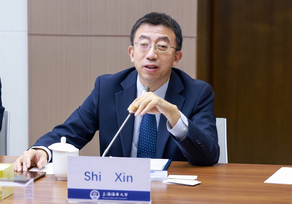 施欣副校長(zhǎng)介紹學(xué)校情況