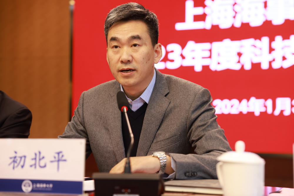 初北平校長講話
