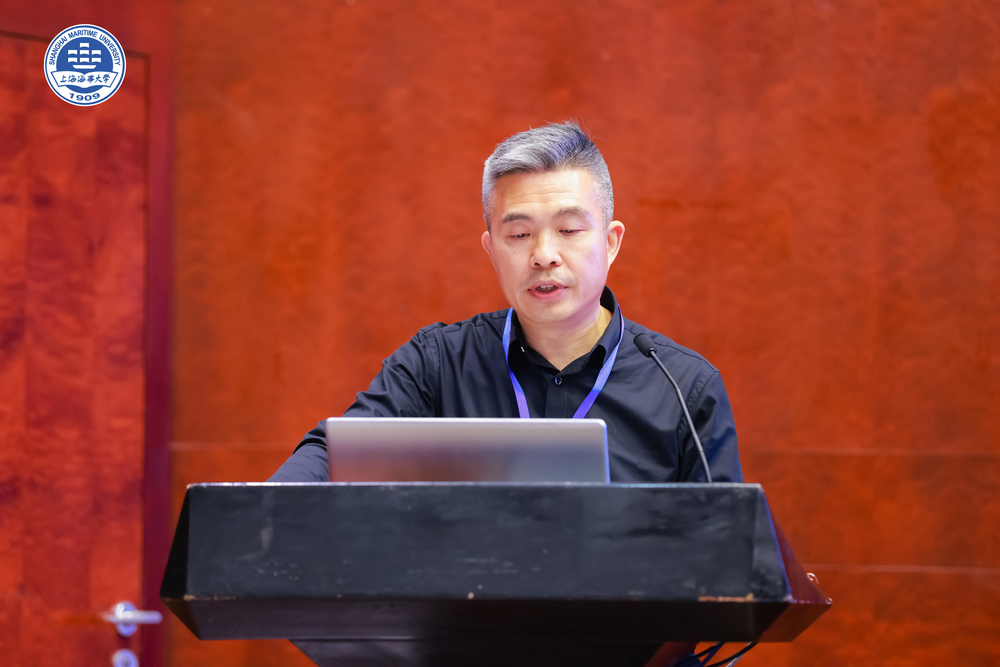 黃宗議秘書長作理事會工作報告