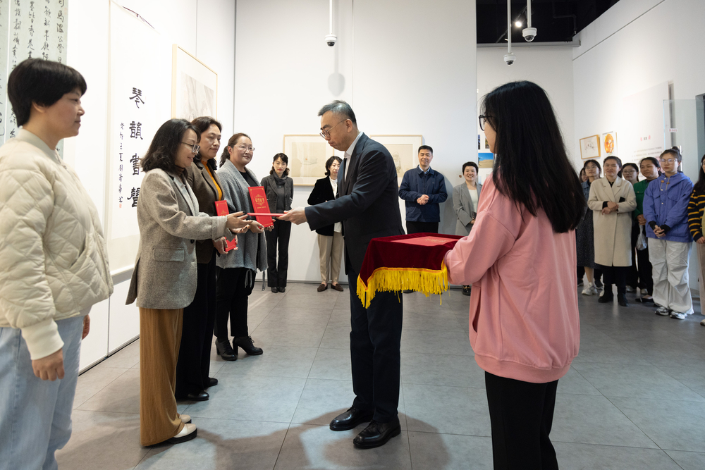 頒發參展證書-1